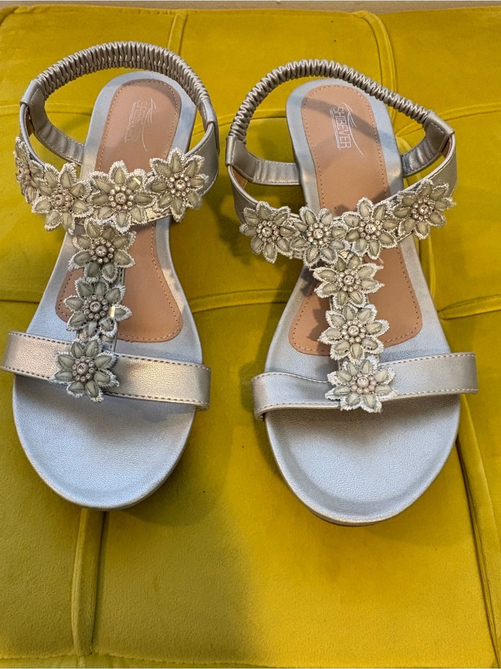 Skechers Pearl-Embellished Silver Floral T-Strap Sandals